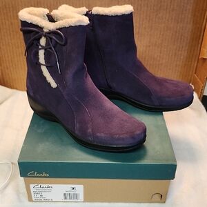 Clarks Women's Purple Winter Boots Size 11 Med